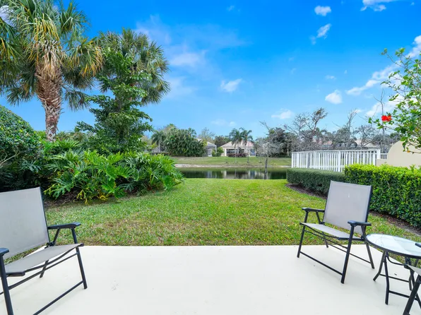 8180 St Johns Court, Wellington, FL 33414
