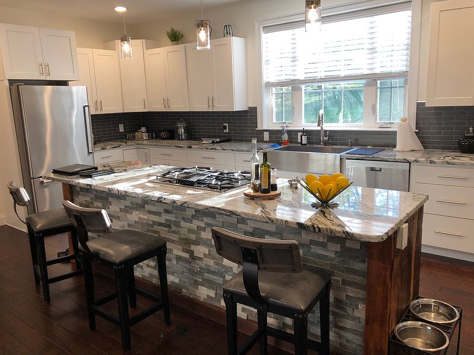 2nd image of 13603 Devonfield Dr