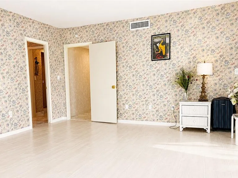 100 Pierce St #808 — Photo 13