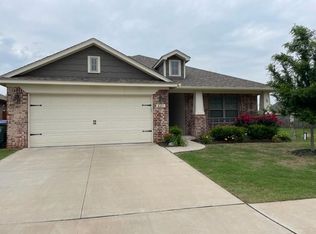 621 Blue Fish Rd, Norman, OK 73069