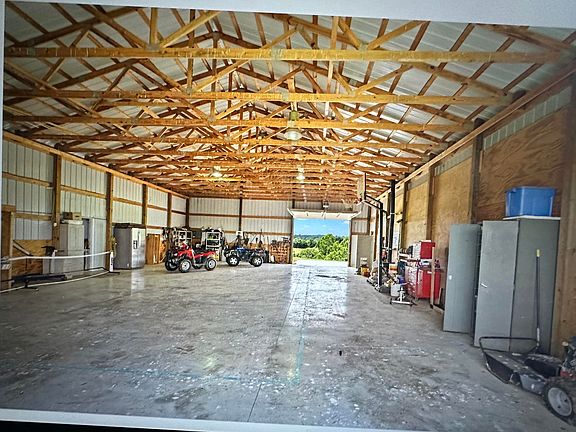 2nd image of 783 Rutland Rd #B