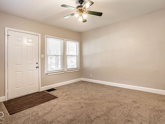 4th image of 609 N Denny St