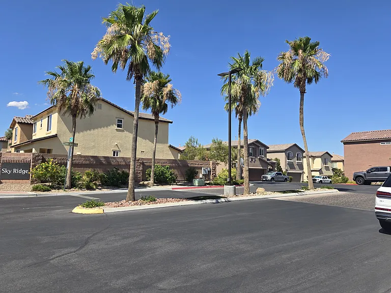 8237 Brilliant Pompon Pl — Photo 12