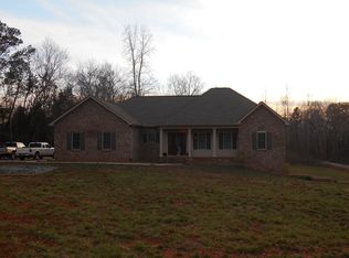 2584 Apple Acres Ln, Newton, NC 28658