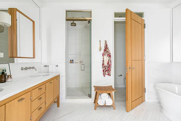 Sold by Compass | media 9