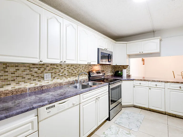 4245 S Landar Dr #4245 — Photo 9