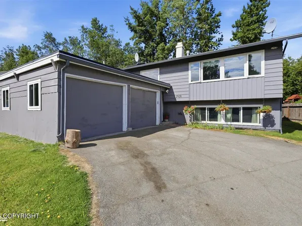 2928 Ambergate Dr, Anchorage, AK 99504
