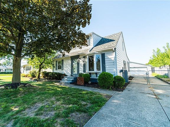 2nd image of 16404 Bowfin Blvd