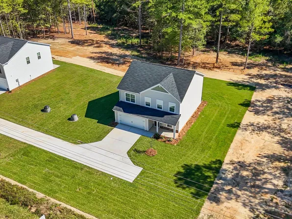 204 Governor Heyward Rd, Eastover, SC 29044