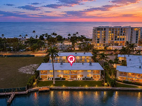 1550 Gulf Shore Blvd N, Naples, FL