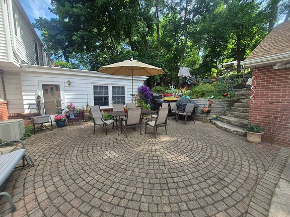 5th image of 1930 N 73rd St #1928