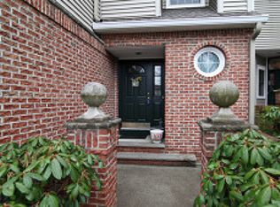 7 Kent Dr #C0004, Roseland, NJ 07068