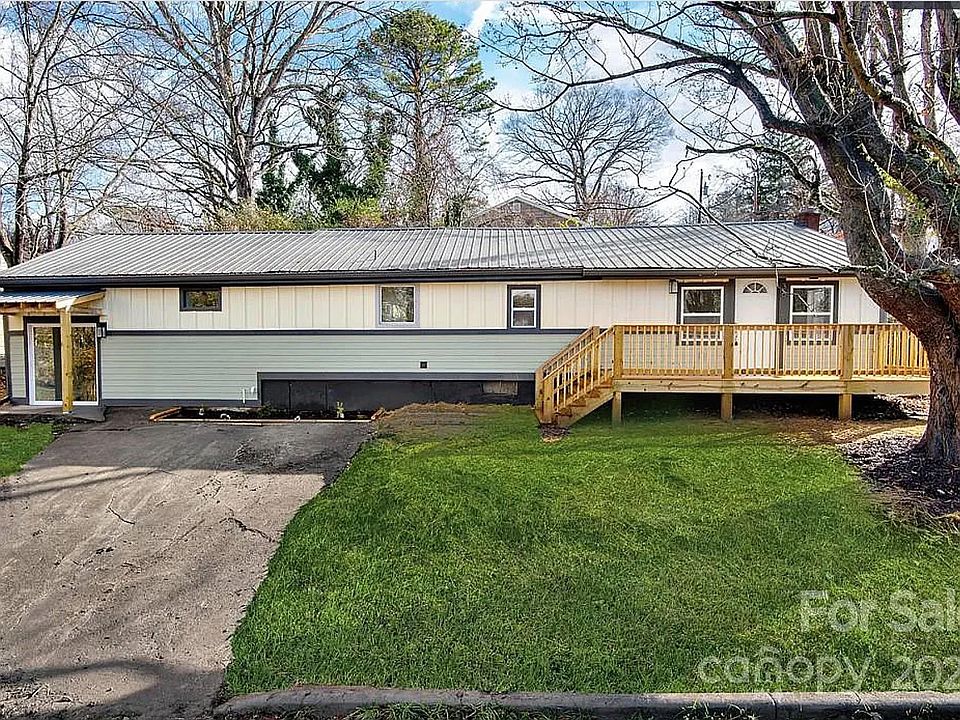 1st image of 36 Broadview Ave #2