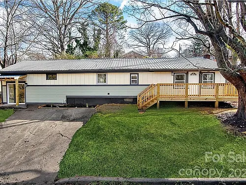 36 Broadview Ave #2 Photo 1