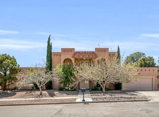 801 Cresta Alta Dr, El Paso, TX 79912