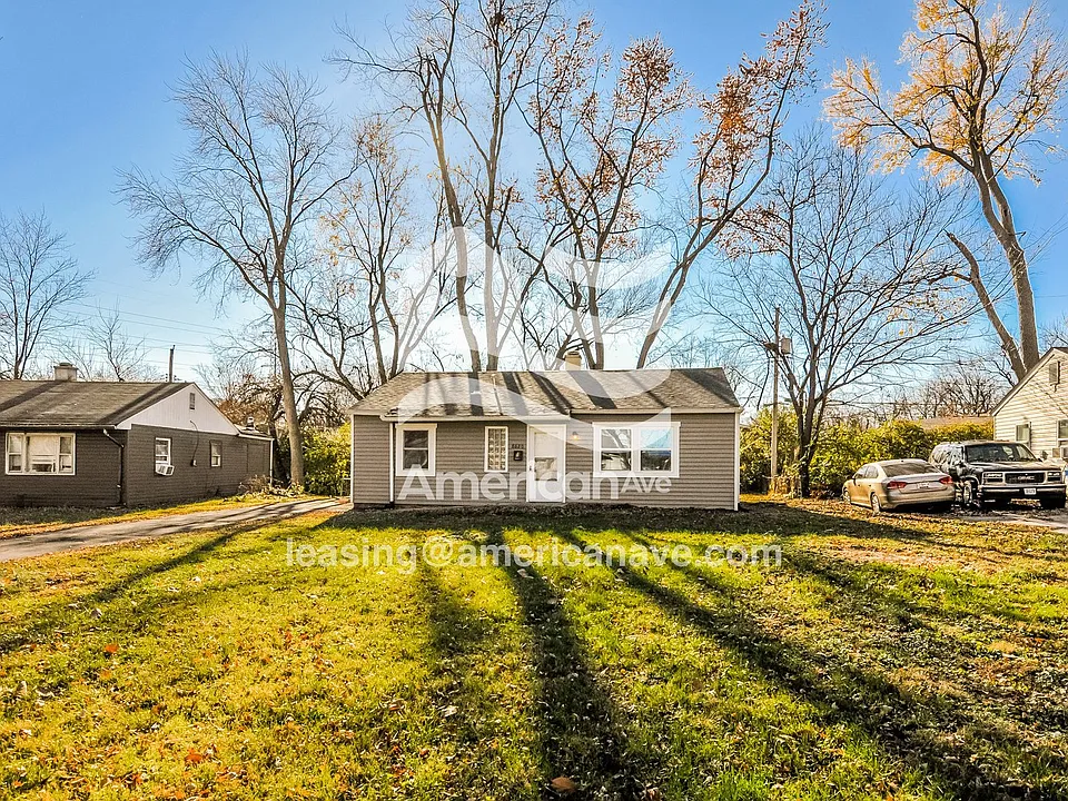 8620 Graham Ln