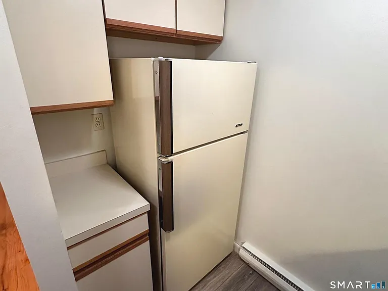 1634 Farmington Ave #2 — Photo 23