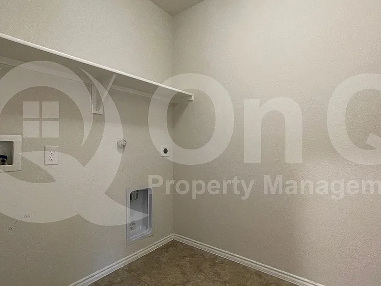 1315 Binfield Dr — Photo 19