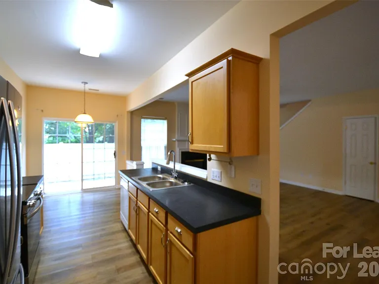 6820 Beverly Springs Dr — Photo 8