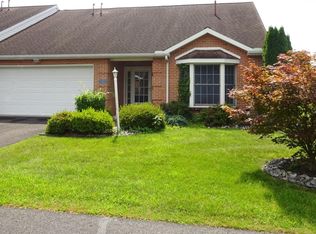 422 Moss Spring Ave, Greencastle, PA 17225