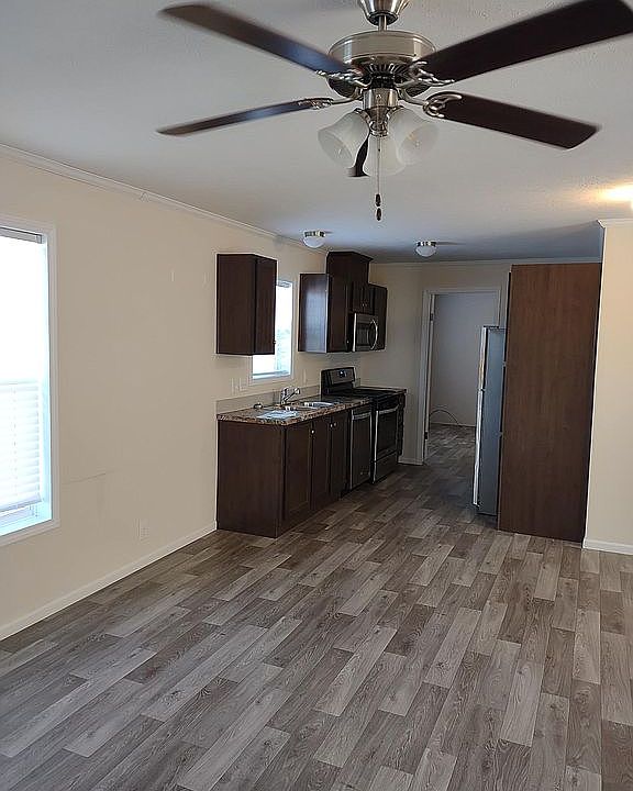 1st image of 64 Golfview Ct