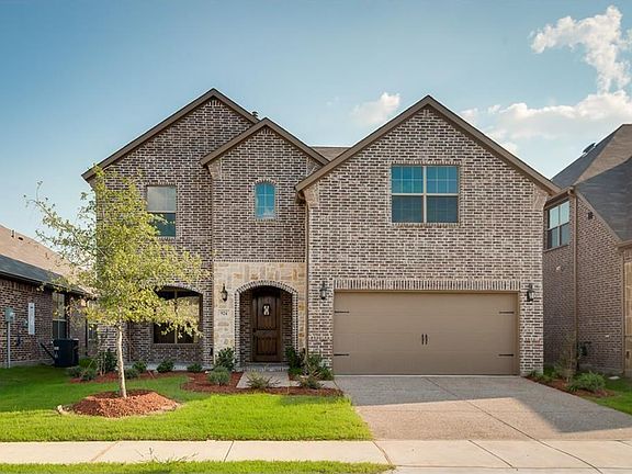 2nd image of 924 Lake Meadow Ln