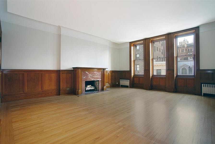 2nd image of 12 E 76th St APT 3