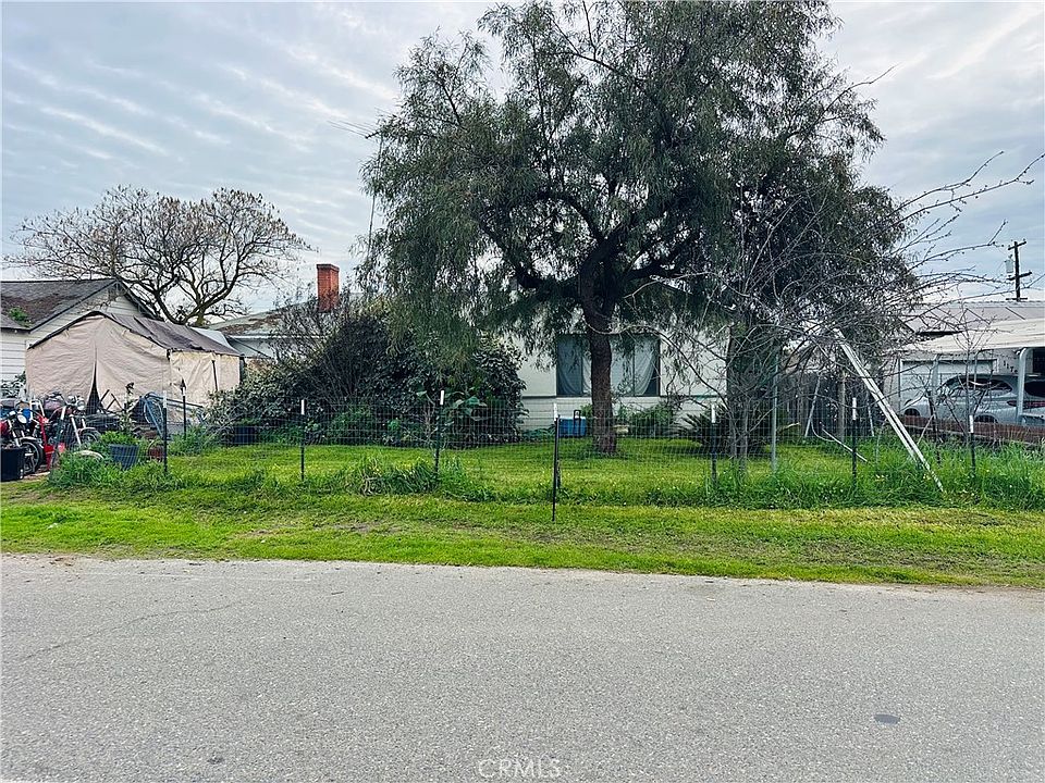 1st image of 1160 Oak Ave