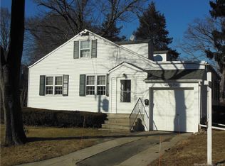 31 Glen Ave, Stamford, CT 06906