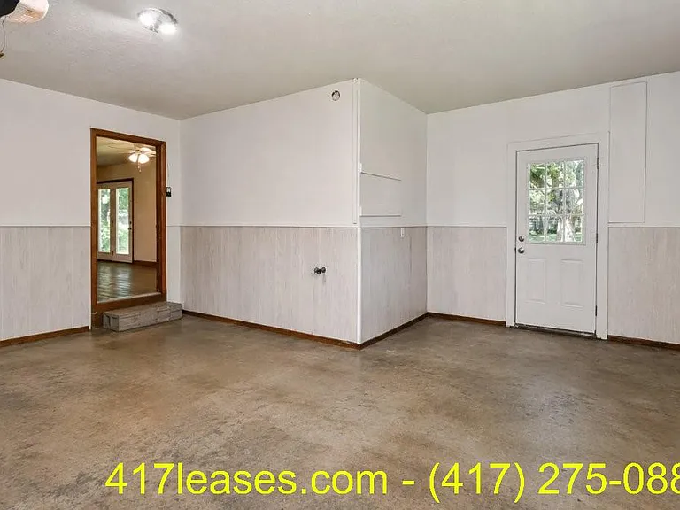 203 S White Oak Ave — Photo 21