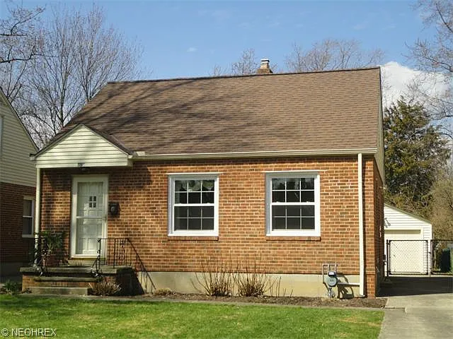 426 Huntmere Dr photo 1