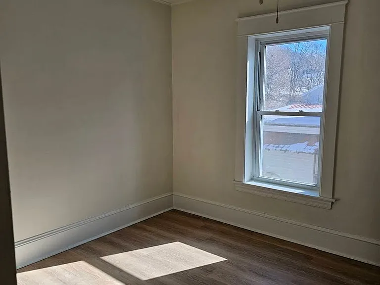 119 Main St — Photo 6