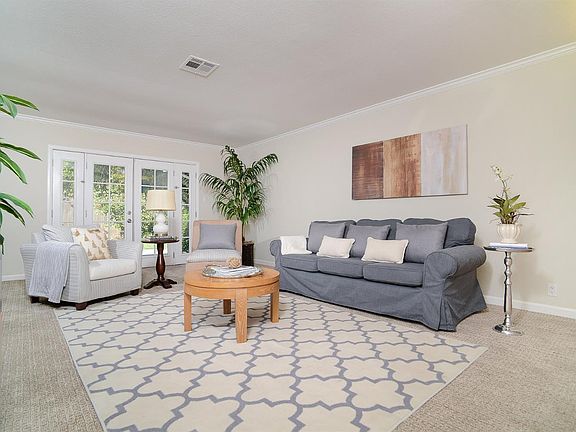 3rd image of 208 Riverbrook Way