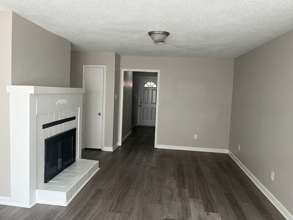 2nd image of 5994 Lofty Oak Rd #5994