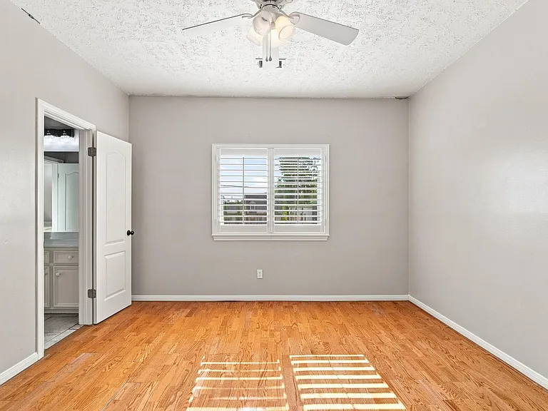 24622 Okehampton Dr — Photo 10