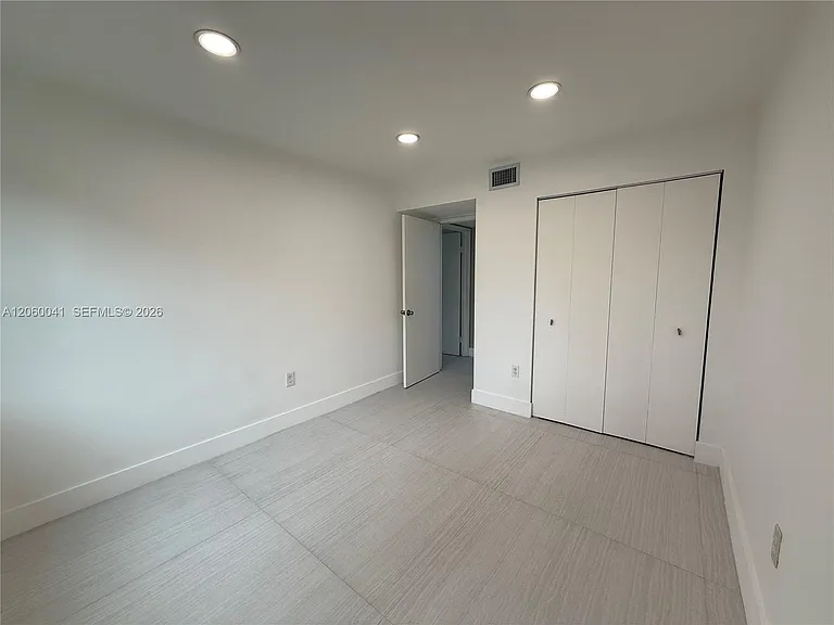 9405 Fontainebleau Blvd #113-22 — Photo 10