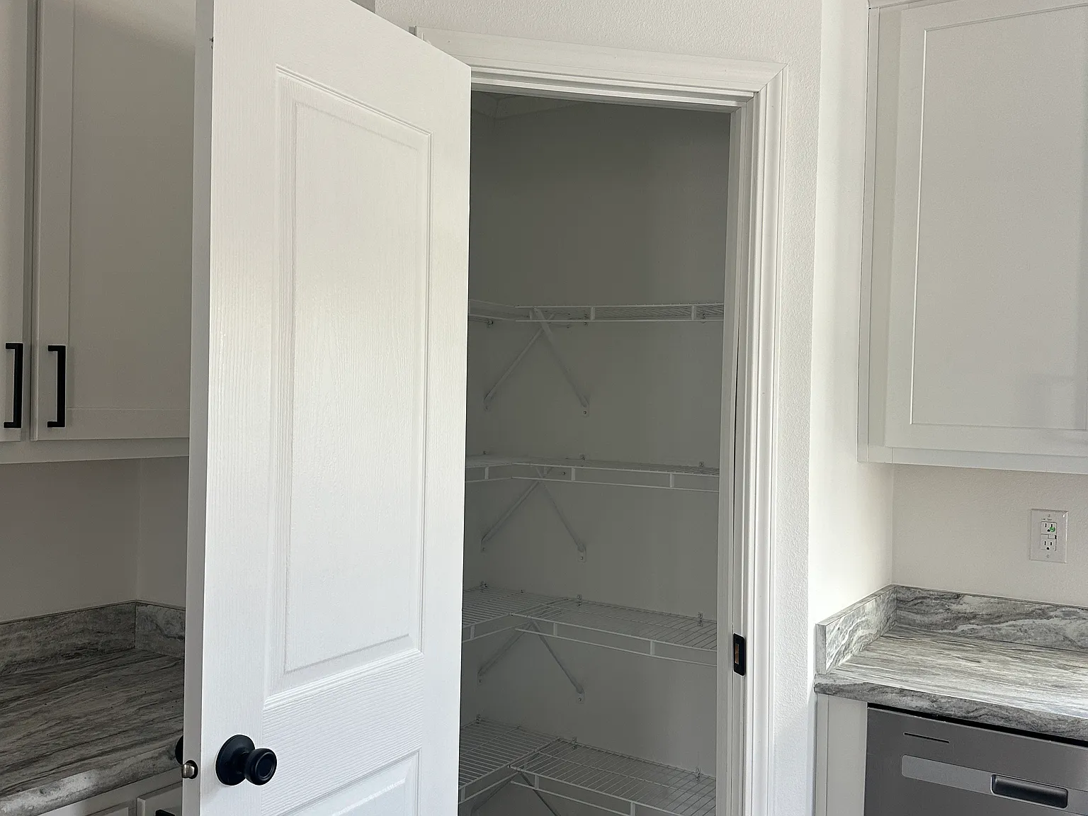 3 bed, 1393 sqft, $1,795 — Photo 4