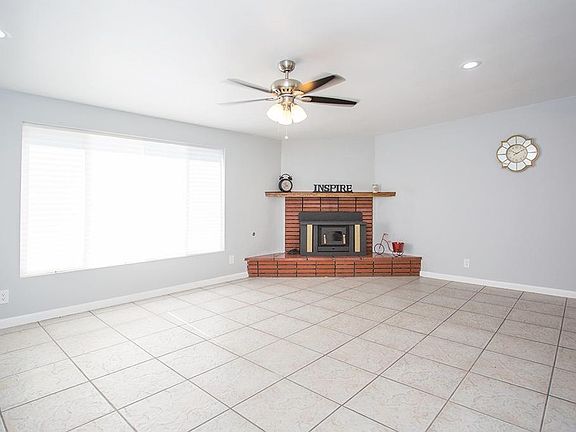 5th image of 8928 Tangerine Ave