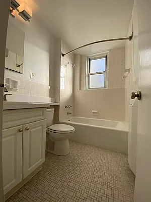 Rented by Bond New York | media 4