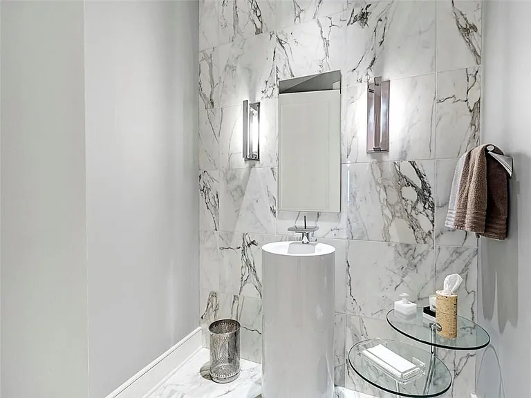 3376 Peachtree Rd #44B — Photo 30