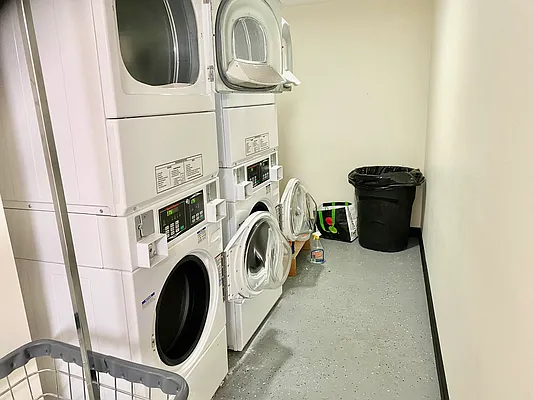 Rented by Papp Realty | media 28