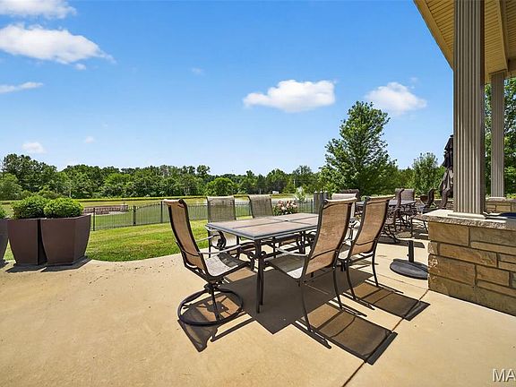 4th image of 26950 Trembley Ln