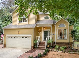 2014 Warwickshire Dr, Greensboro, NC 27455