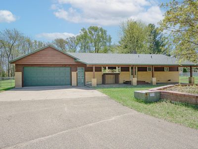 30 Buckskin Blvd SE, Isanti, MN, 55040