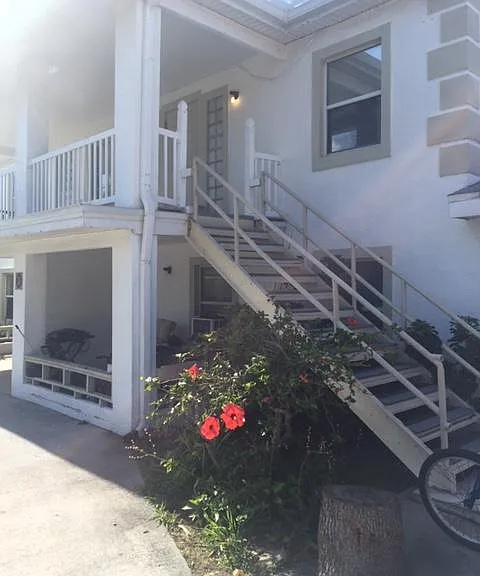 409 Harrison Ave #4 — Photo 4