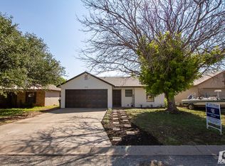1818 La Mesa Ln, San Angelo, TX 76905
