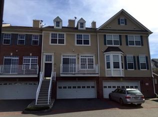 34 Tellicherry Ct, Jersey City, NJ 07305