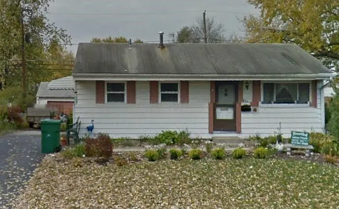 3671 Clearwater Dr photo 1