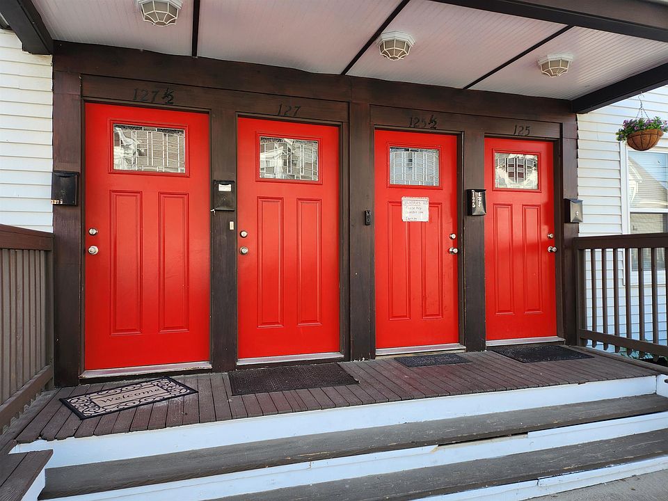 2nd image of 125-127 Walnut Street