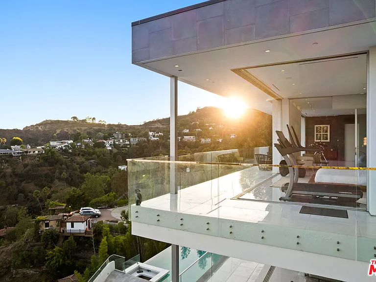 7080 W Mulholland Dr — Photo 34